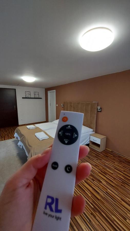 Apartman Tajov Pre 5-6 Osob, Privatne Parkovanie A Terasa Exterior foto